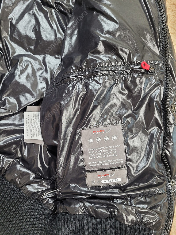 남성 DUVETICA 다운패딩 100호 (블랙) 가슴57 / 총장66 / 소매64 / 어깨48 이미지