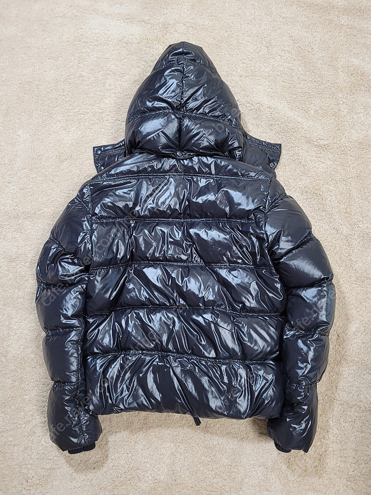 남성 DUVETICA 다운패딩 100호 (블랙) 가슴57 / 총장66 / 소매64 / 어깨48 이미지