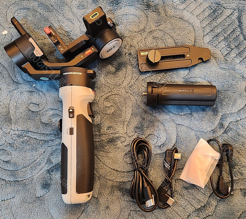 지윤 크레인 M2S 미러리스 카메라 짐벌 판매합니다! 이미지