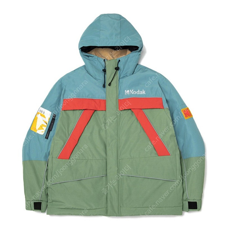 코닥 메일러 패딩 카키색(한정판) 2Xl팝니다 ​정해인이 입고 나왔는데 엄청 이쁩니다. 이미지