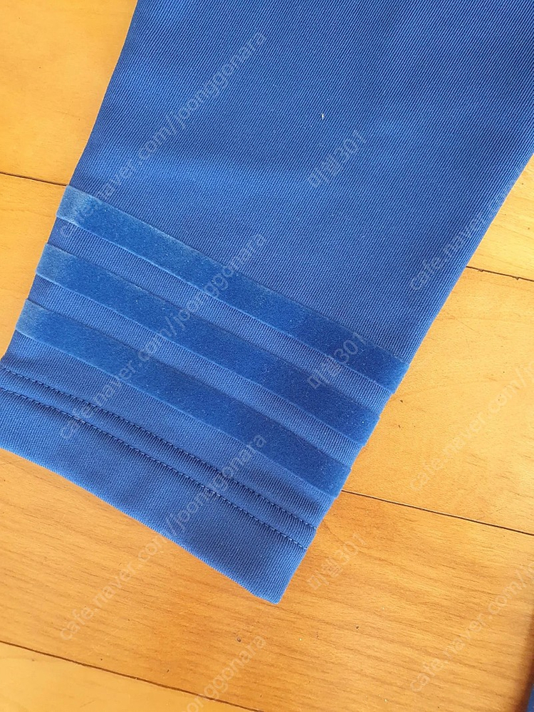 아디다스 기모티셔츠남성100 이미지