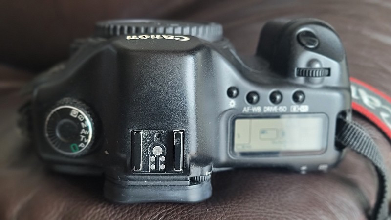 캐논 카메라 dslr 5d + 세로그립 + 릴리즈, 충전기, 배터리 이미지