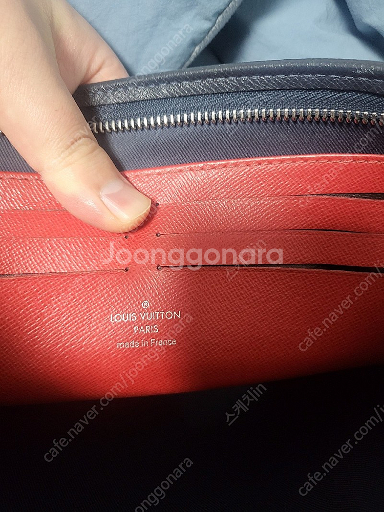 루이비통 클러치 보야주 한정판 레드로고 색상 판매합니다...--3
