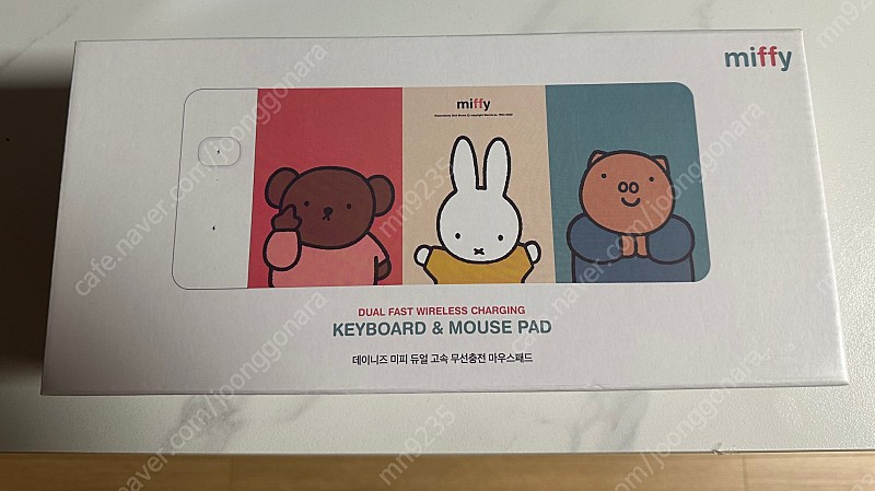 데이니즈 미피 듀얼 고속 무선충전 마우스패드 이미지