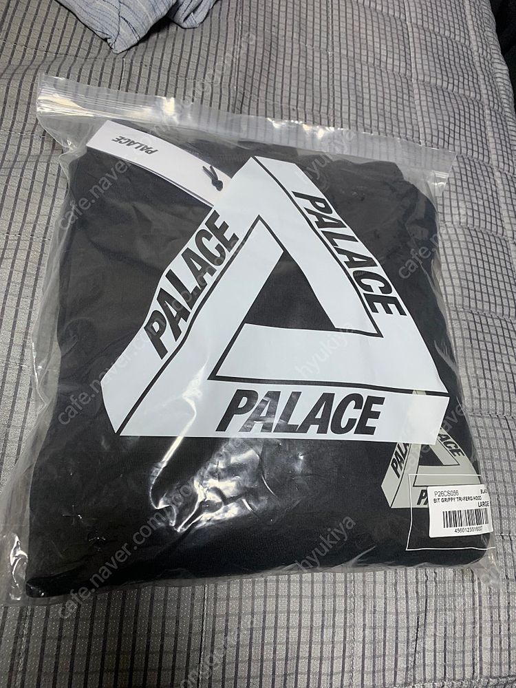 [L] 팔라스 24ss 빗 그리피 트라이퍼그 후드티 블랙 이미지