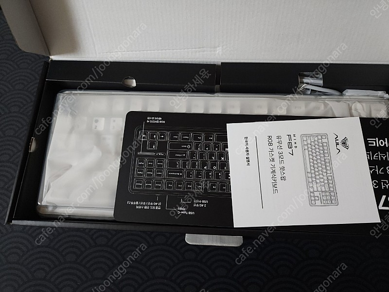 AULA F87 독거미 화이트, 블랙 오테뮤 피치축 이미지