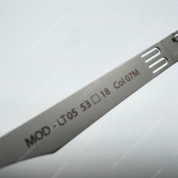 피오비노 안경 디노 라이텐 렉시움 슬림핏 울템 중고(리퍼)제품 이미지