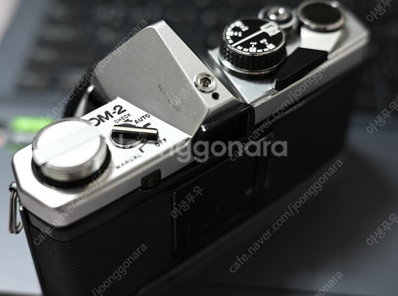 올림푸스 olympus om-2 실버 바디 팝니다.--4