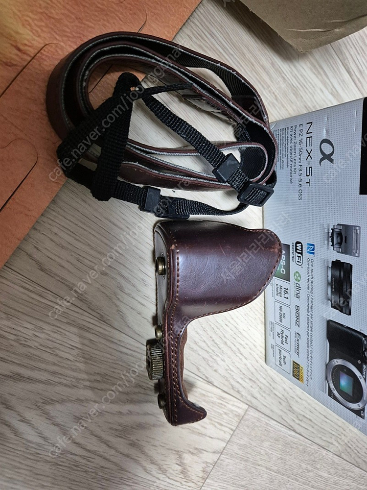 소니 미러리스 nex 5t 박스풀 팝니다. 이미지