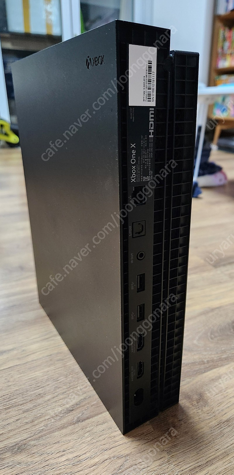 엑스박스 원 엑스 (xbox one x)1테라 팝니다.--2