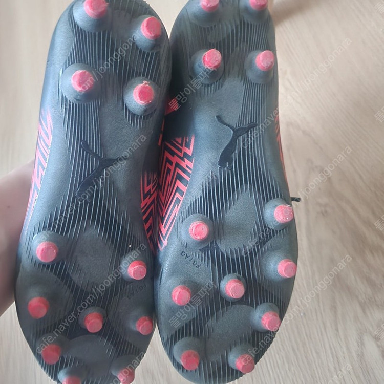 아동 축구화 이미지