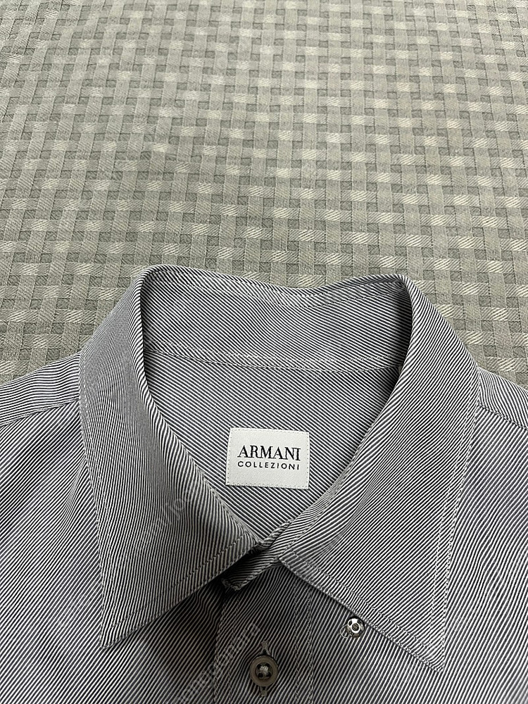 알마니 꼴레지오니 코튼 직조 셔츠 정품 이미지