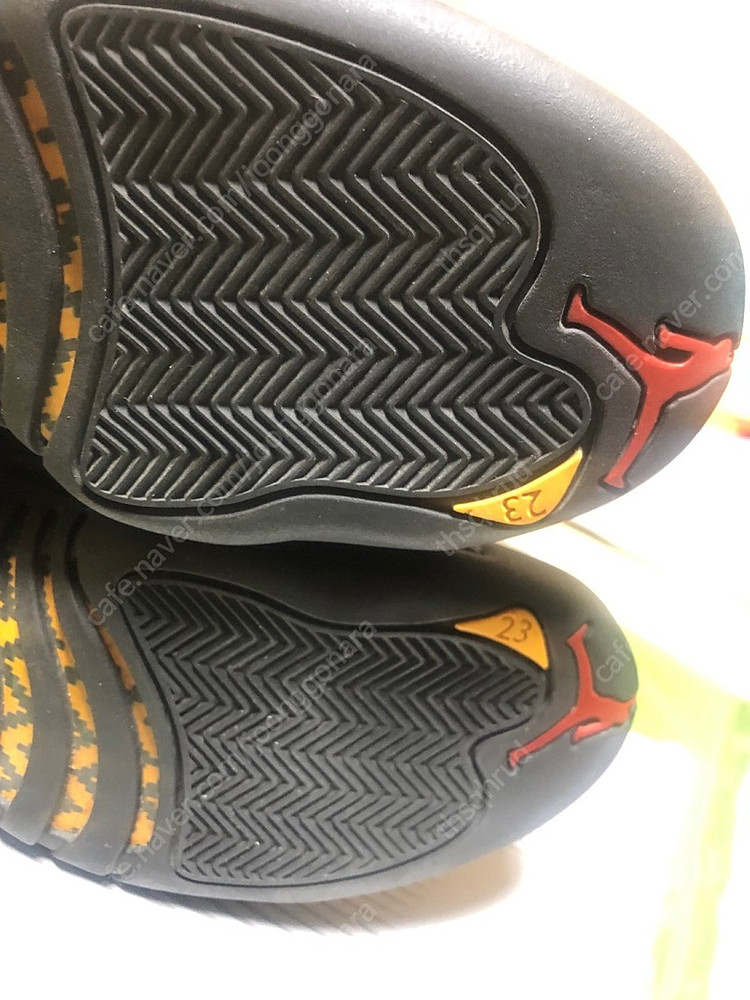 조던12 로우 택시 이미지