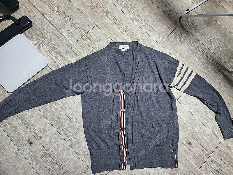 톰브라운 메리노울 가디건 그레이 4사이즈--0