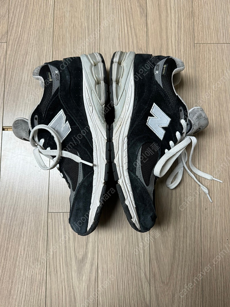 [260] 뉴발란스 2002R 고어텍스 이미지