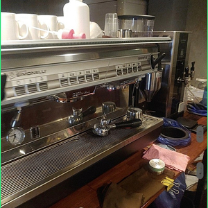 시모넬리아 아피아2 커피 머신 카페 창업