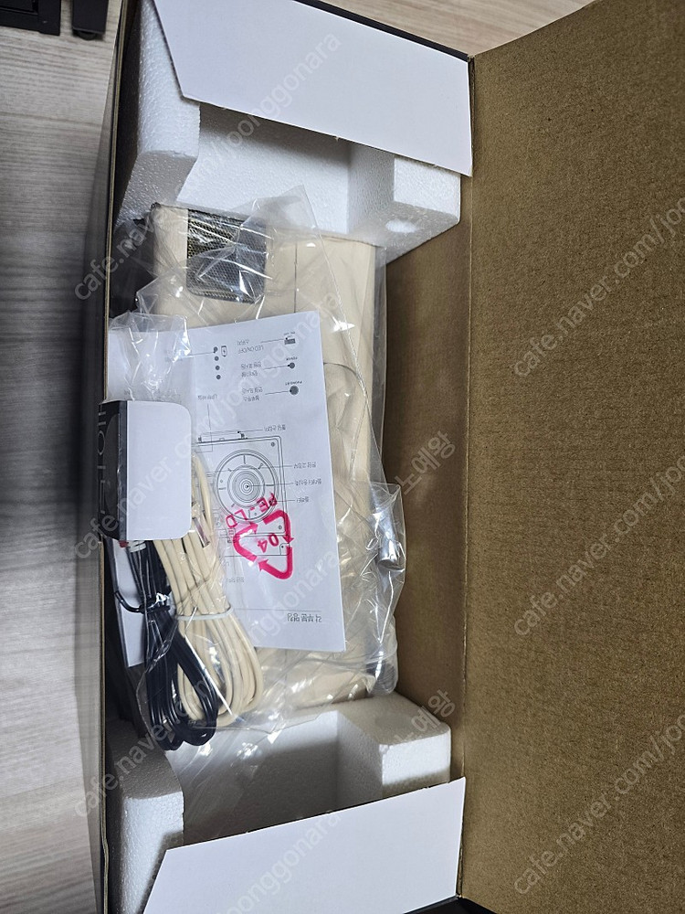 블루투스 스피커 겸 LP턴테이블 판매합니다 이미지