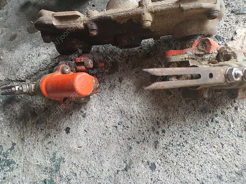 이앙기식부암팝니다 1개격 좌우 총6개 1개가격입니다 사진 참조 하세요 이미지