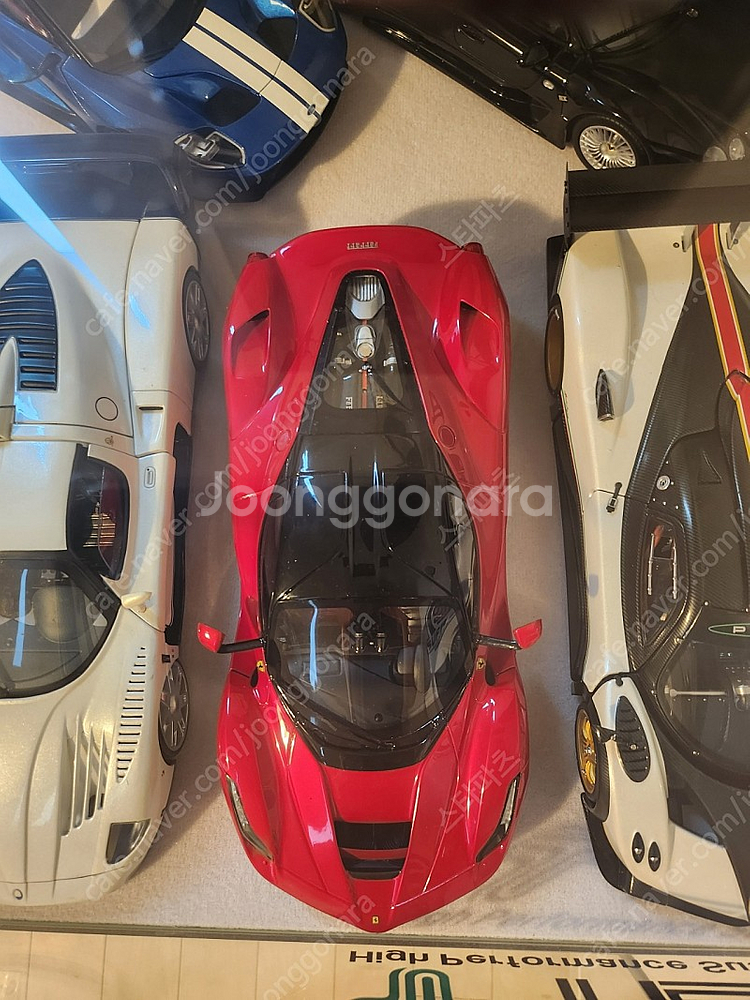 1:18 BBR 라페라리 레드--1