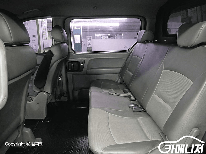 [현대]그랜드 스타렉스 밴 5인승 CVX 디럭스 (5인승) 2011 년 260,000km--6