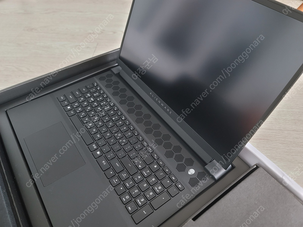 델 에일리언웨어 DELL Alienware M18 R1 WP07KR RTX4090 게이밍 노트북 팝니다. 이미지