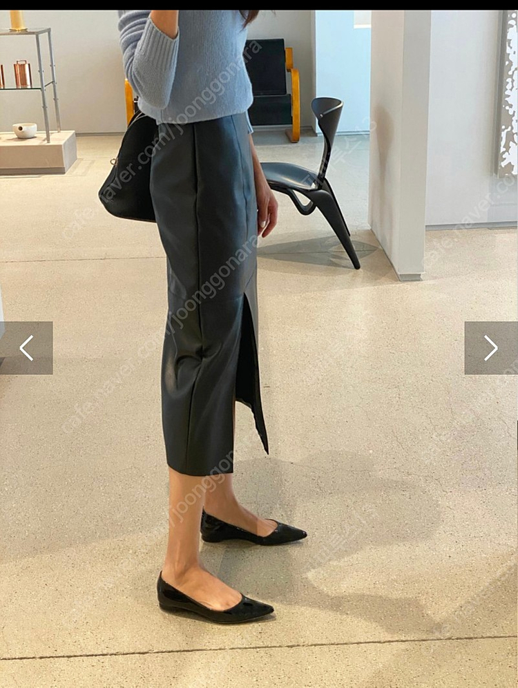 원모어띵 Slit fake leather skirt 이미지