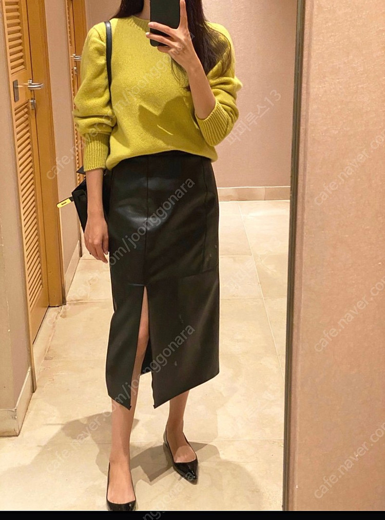 원모어띵 Slit fake leather skirt 이미지