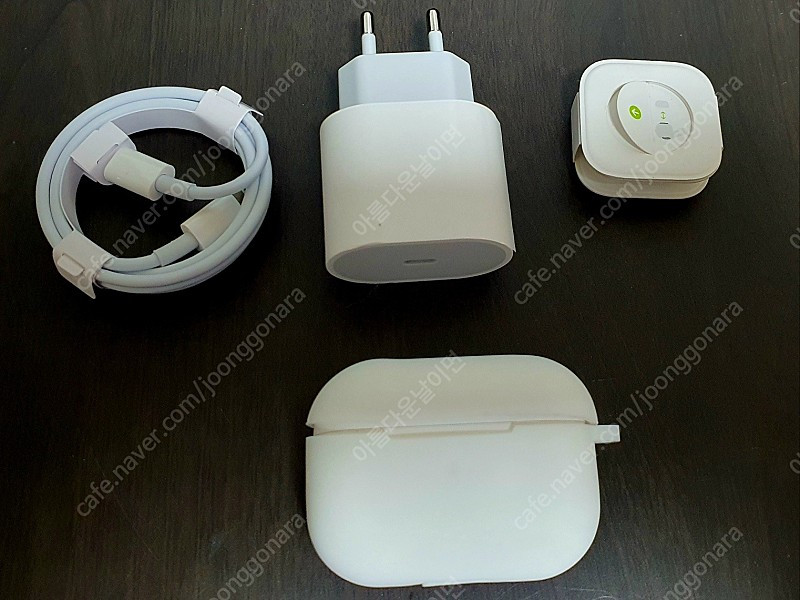 애플 에어팟 프로1 풀구성 13만에 싸게 팝니다/ 이어팁,실리콘 케이스 충전케이블 모두포함 무선이어폰,블루투스 이어... 이미지