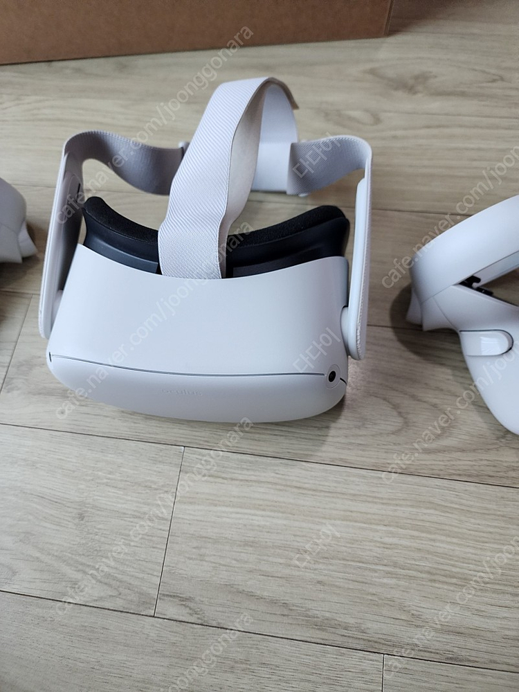 VR 오큘러스 퀘스트2 256G SKT 정발 판매합니다 이미지