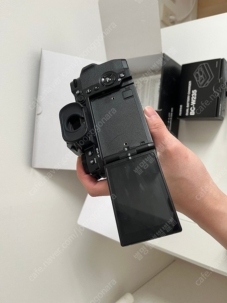 후지필름 X-H2 / xf33.4 / xf18.4 / xf16-55 / 빌트록스프로 27.4 판매합니다. 이미지