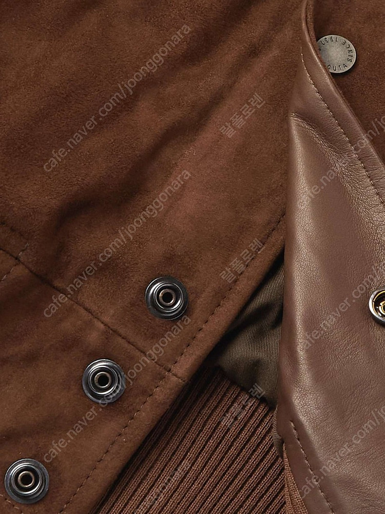 바라쿠타 스웨이드 바시티자켓 브라운(초코) 44사이즈 새상품팝니다. 이미지