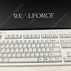 리얼포스 R3 TKL 화이트