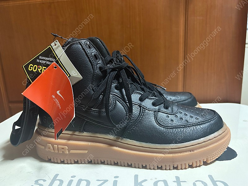 나이키 고어택스 에어포스1 반값이하에 팝니다 이미지