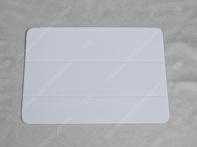 아이패드 프로 11인치(4세대)용 스마트폴리오(화이트) 팝니다--1