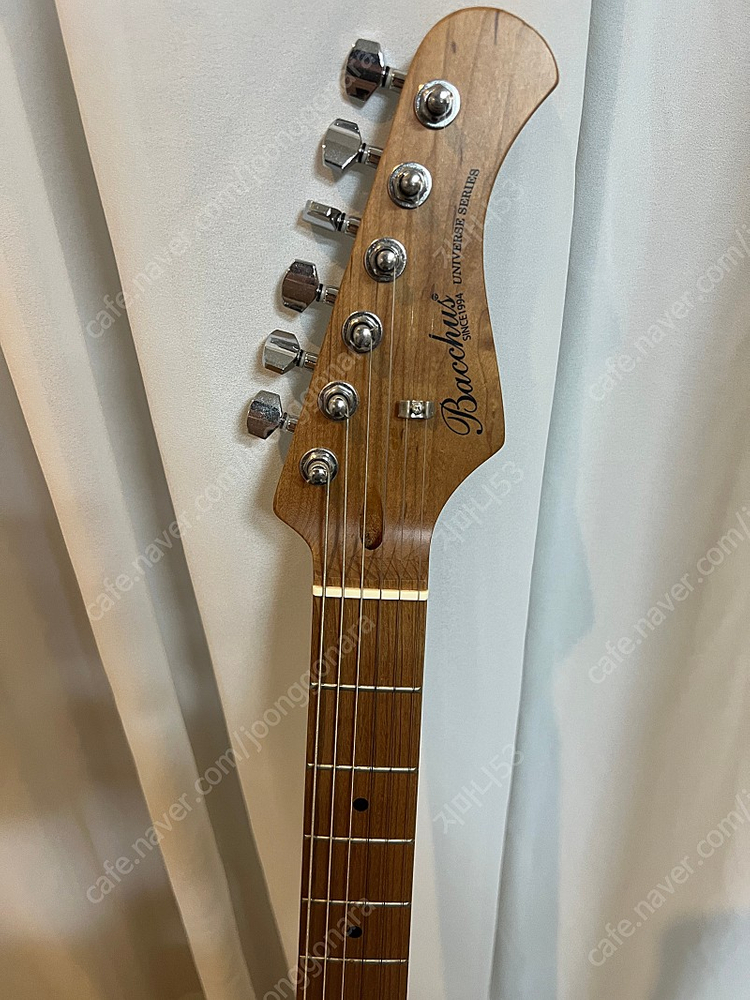 일렉기타 바커스 BST2 RSM (올릭핌 화이트) 이미지