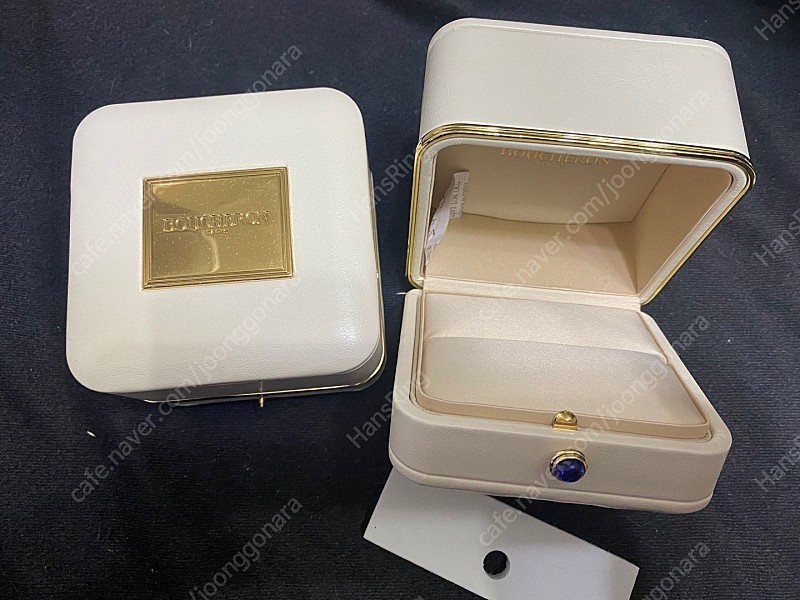 부쉐론케이스 판매합니다 이미지