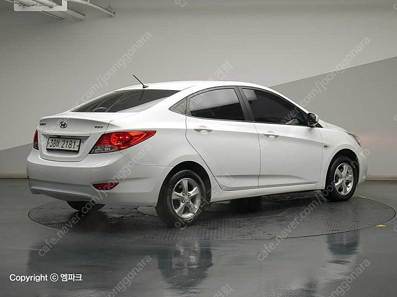 현대엑센트신형 1.4VVT 럭셔리 (5인승)@중고차@소액할부@전액할부@리스@중고차매입@중고차구매전부가능합니다 이미지