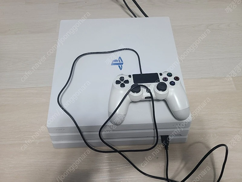 ps4 pro 7117b 9.0버전 팝니다 이미지