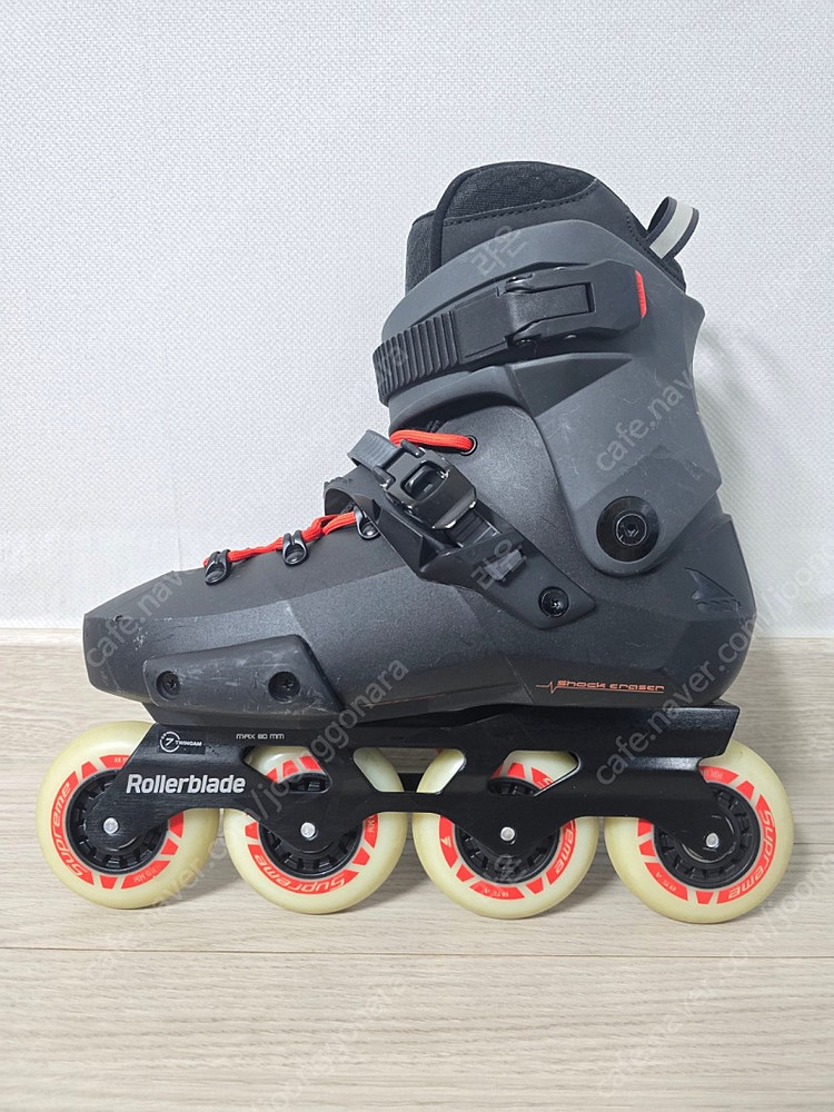 롤러블레이드 트위스터 엣지 265mm판매합니다 이미지