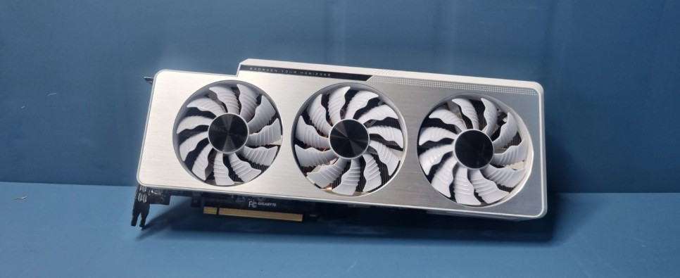 [판매]기가바이트 컬러풀 RTX3070 TI 8GB 비젼(화이트), 어드벤스 이미지