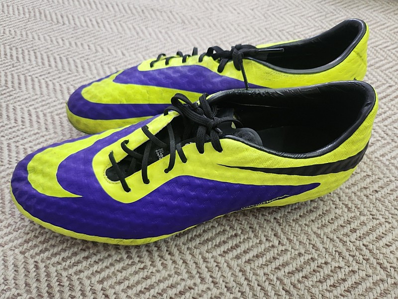 275 하이퍼베놈 나이키 Acc축구화 이미지