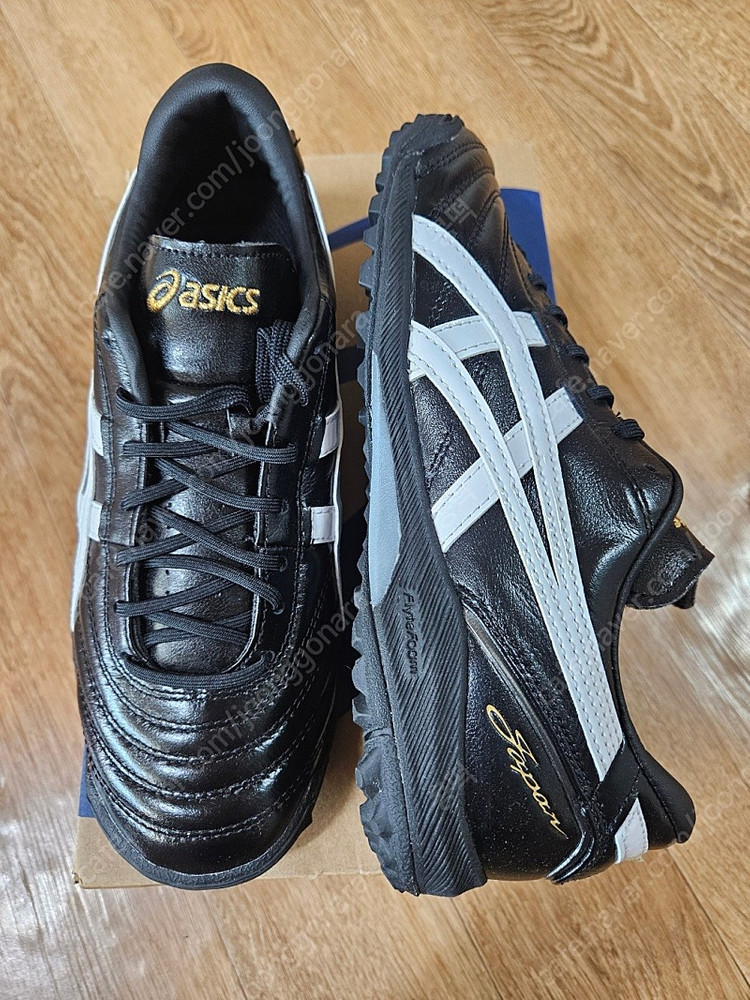 아식스 C3 FF TF 검흰 240 사이즈 새제품 (일본 내수용) 이미지