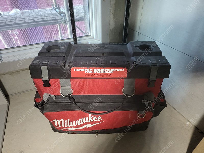 밀워키 하드탑 공구함 팝니다 이미지