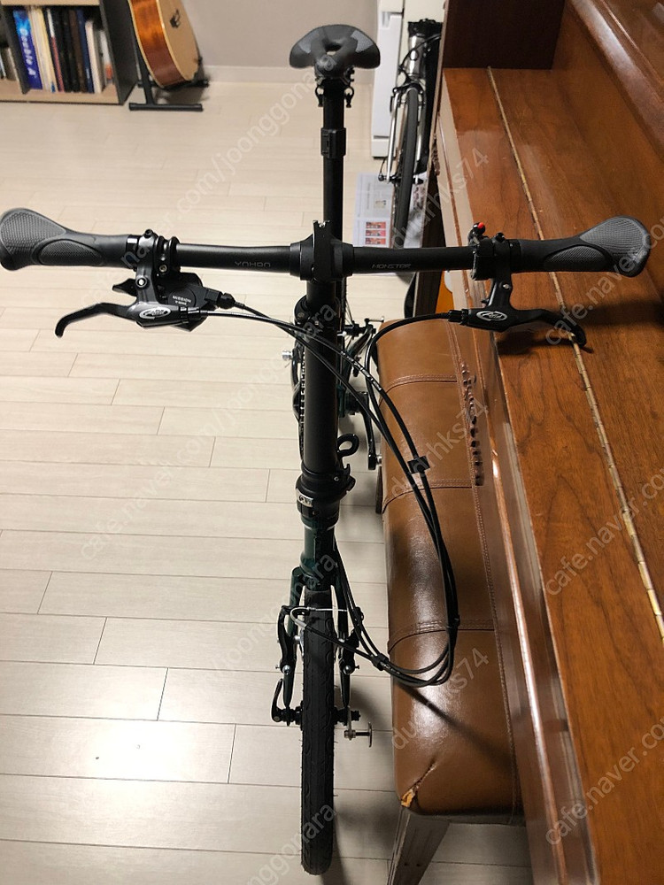 구스트 16인치 305 커스텀 이미지