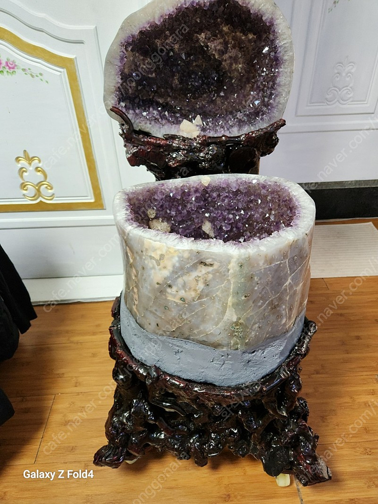 원통형 자수정 이미지