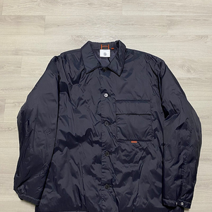 뉴발란스x호텔990 구스다운 와이드 1PK 셔츠 블랙 XL사이즈 판매 슬로우스테디클럽