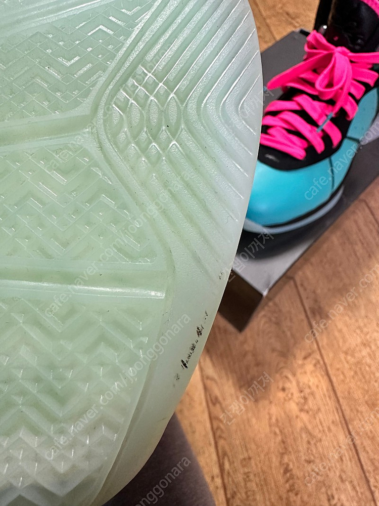 르브론8 사우스비치 275 이미지