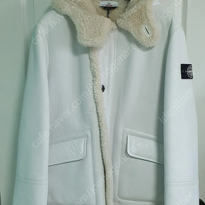 [M] 슈프림 x 스톤 아일랜드 핸드-페인티드 후드 셔링 자켓 화이트 레더 가죽 무스탕