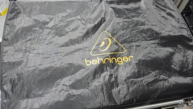 음향믹서 베링거X32 풀사이즈 팝니다. 이미지