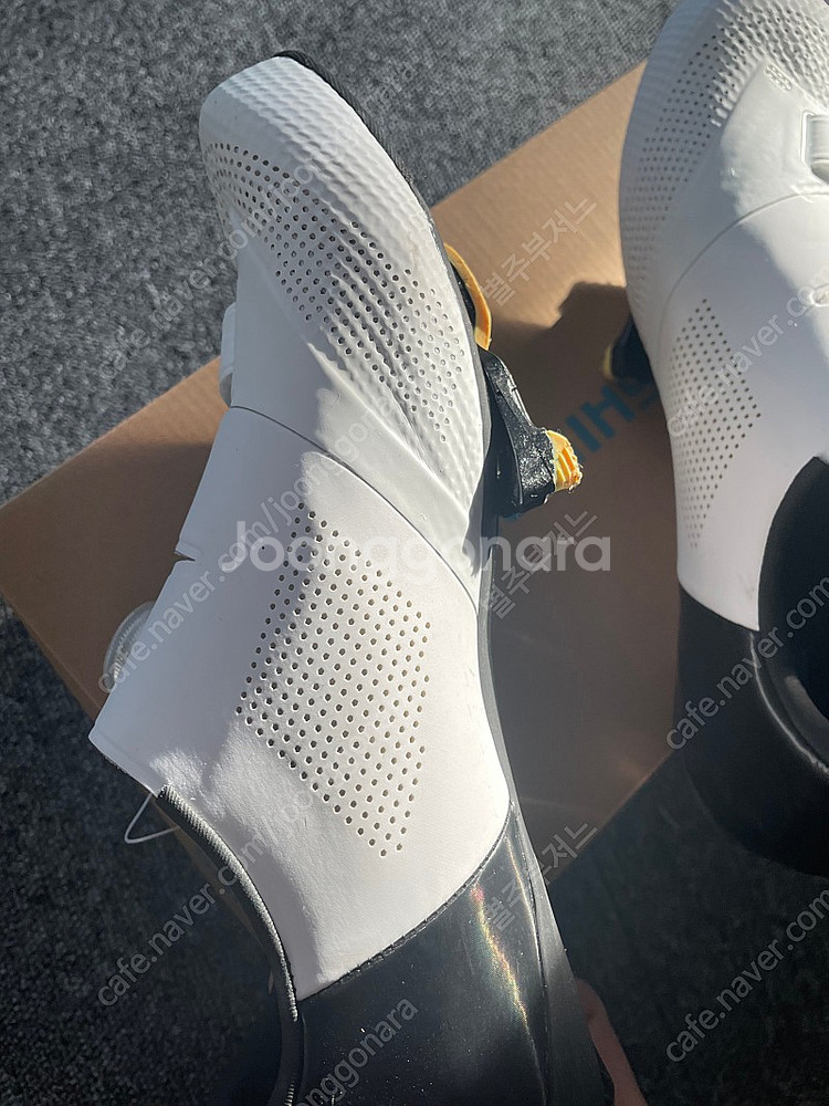 시마노 클릿슈즈 RC502 화이트 41사이즈 팝니다--2